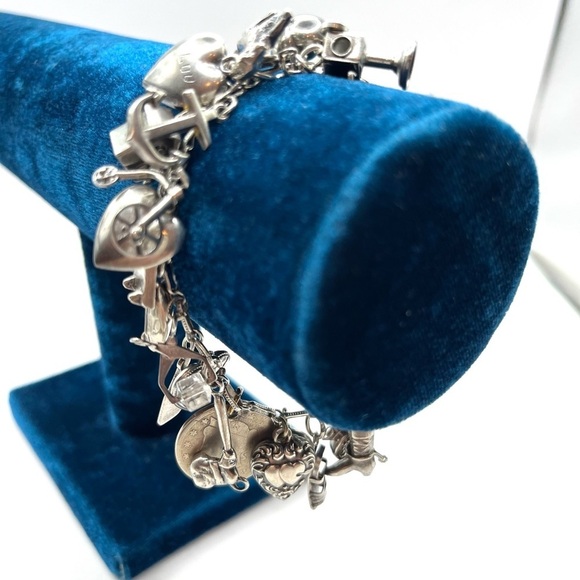 Rare Charm Bracelet Vintage Sterling Silver with 28 Charms 7 1/2” Collectors - Picture 8 of 13